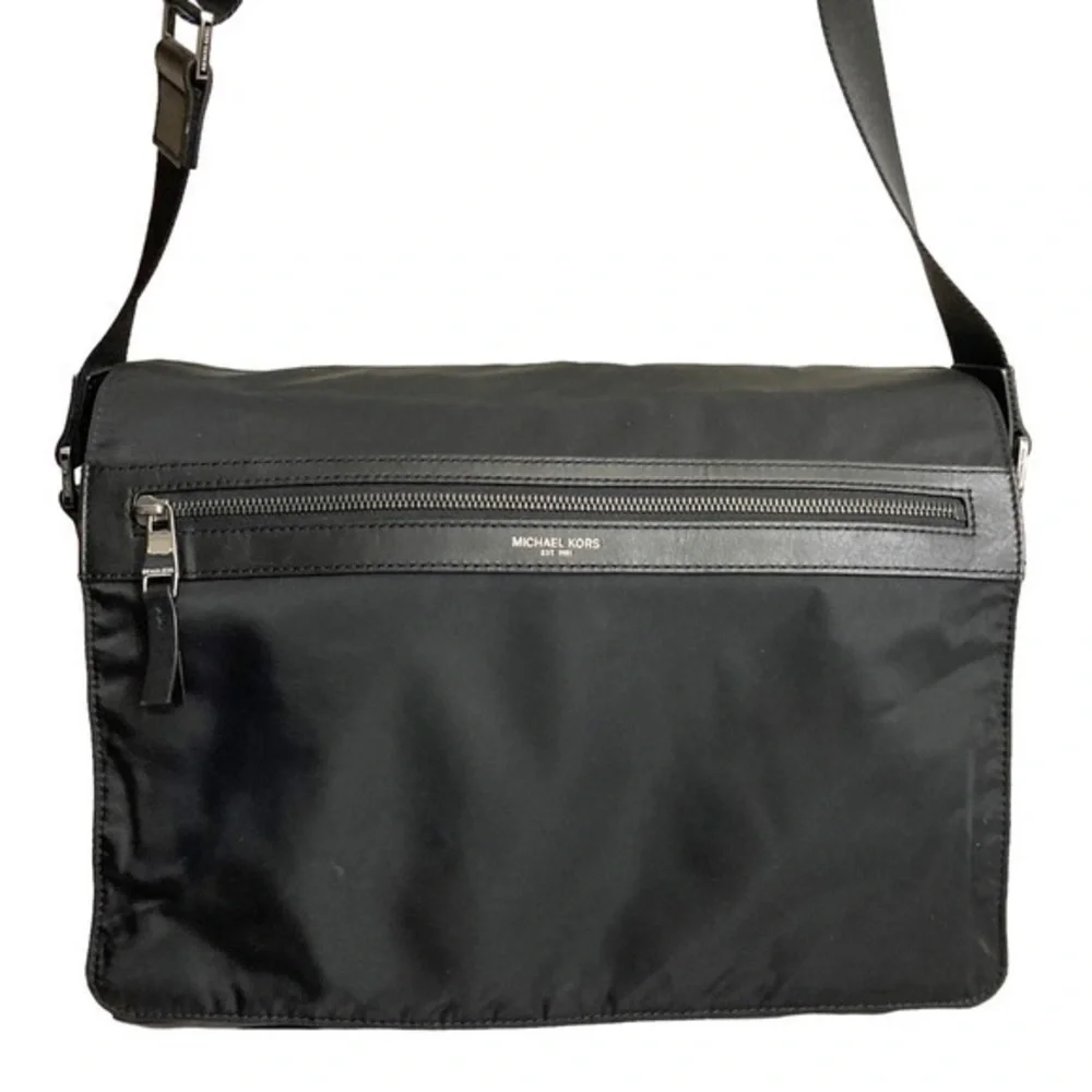 Michael kors black nylon laptop messenger bag unisex